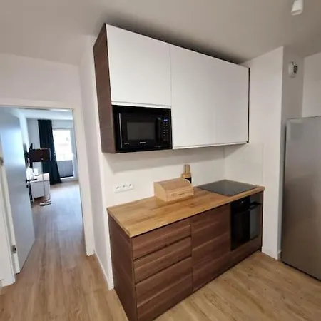 Apartament Dmowskiego Z 3 Lazienkami I Miejscem Parkingowym *