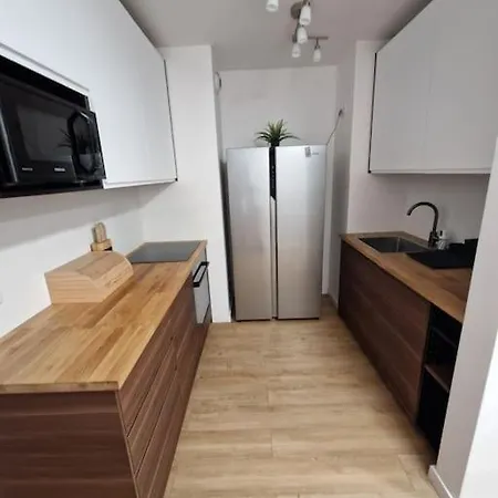 شقة Apartament Dmowskiego Z Miejscem Parkingowym
